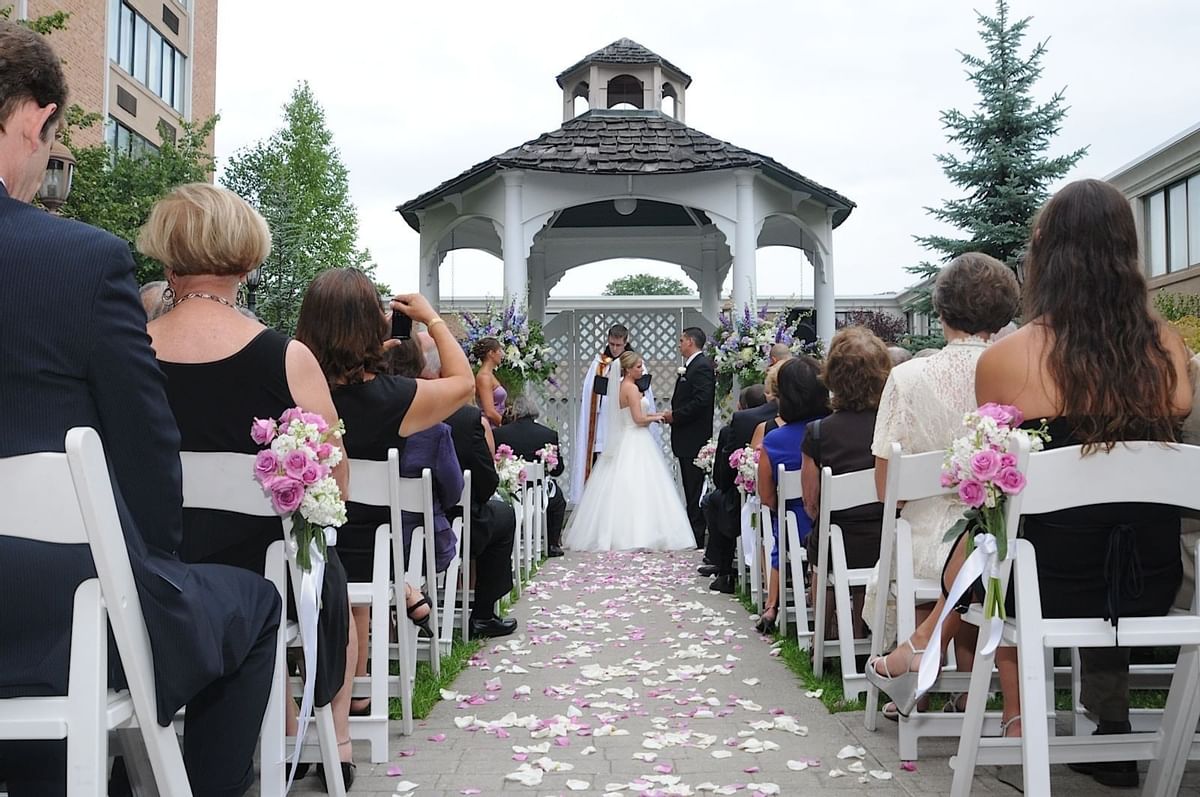 Your Dream Danbury Wedding at Ethan Allen Hotel: A Perfect Blend of Elegance and Comfort